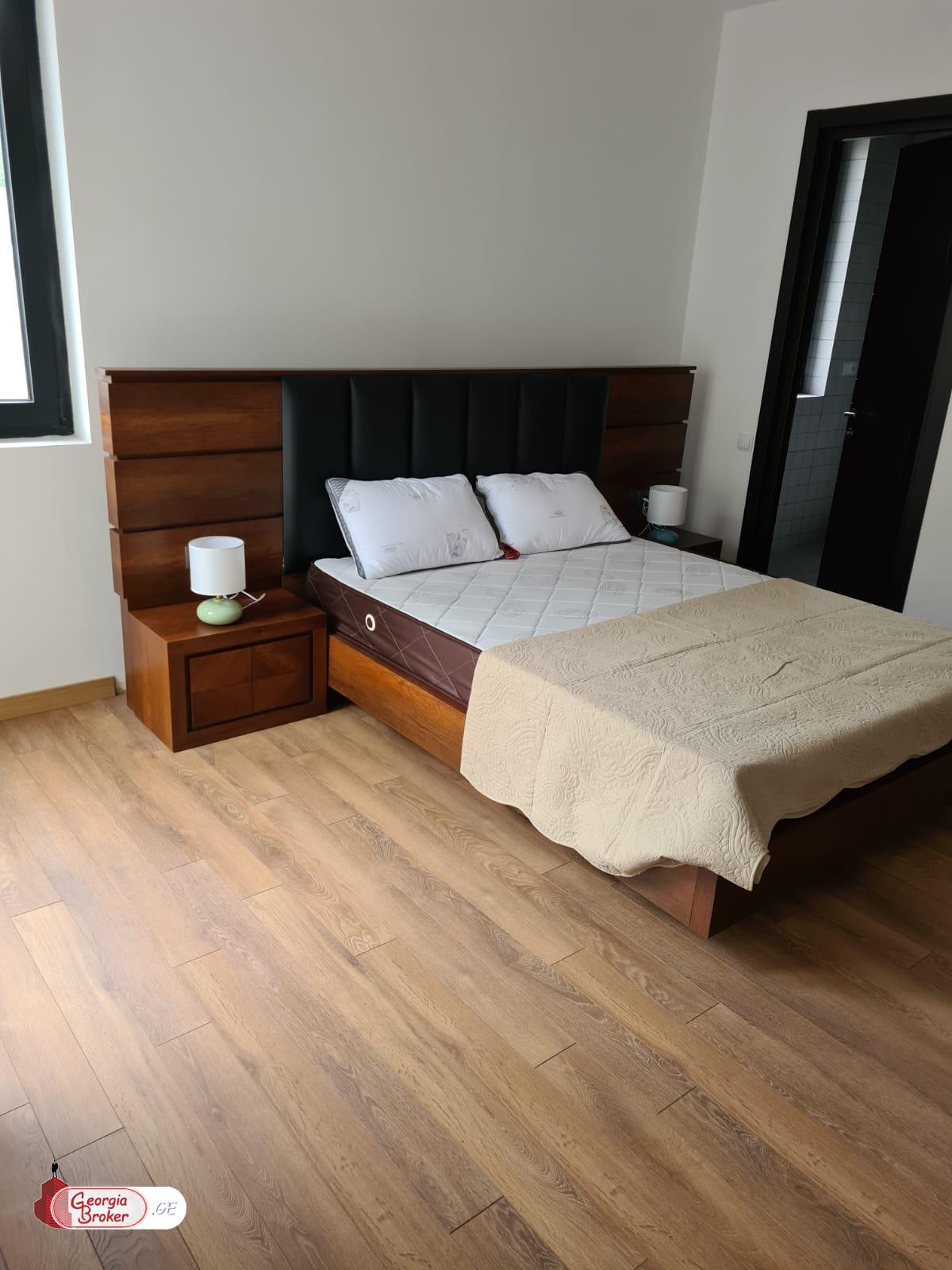 nearly repaired 7-room house for sale